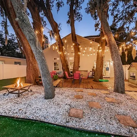 Experience Our Little Bit Of Paradise Near Beaches